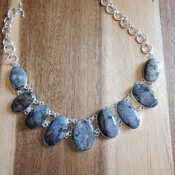 New Amazing Oversized Rock Fossil Silver Statement Necklace. - Picture 10 of 16